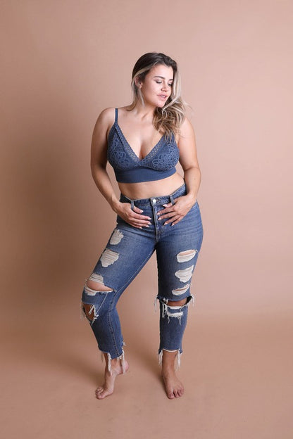 Plus Size Waistband Loop Lace Bralette