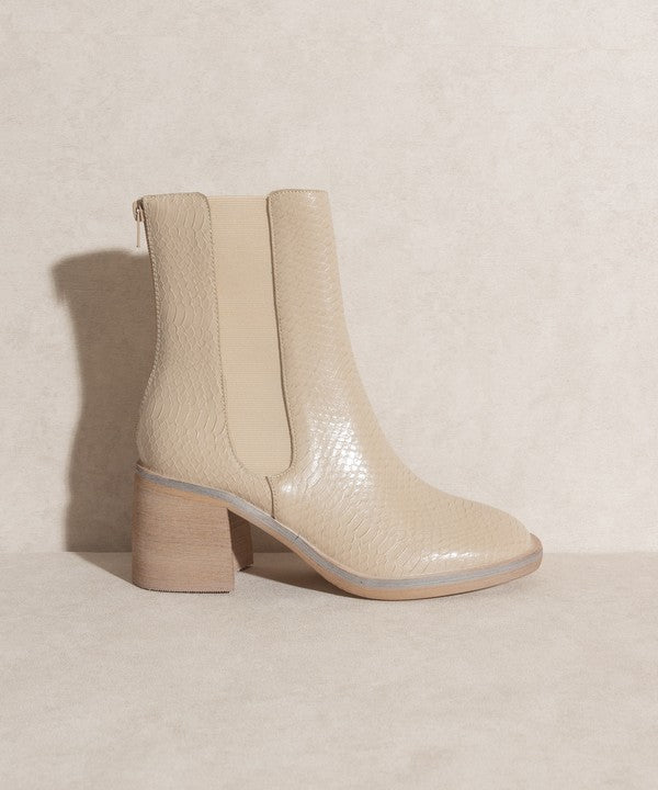 Olivia - Chelsea Heel Boots