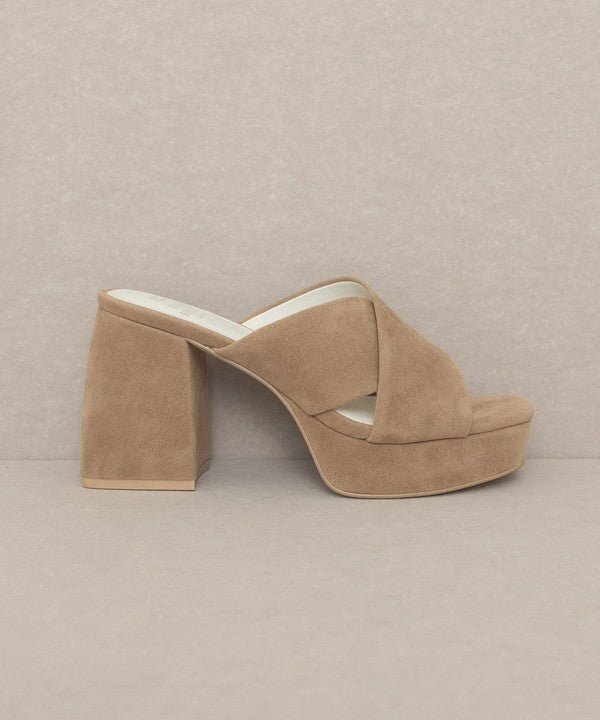 Carmen - Chunky Platform Mule Heel