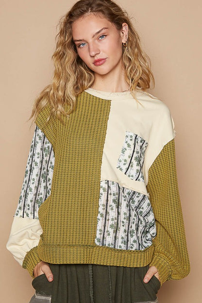 Exposed Seam Floral Patch Color Block Round Neck Sweatshirt