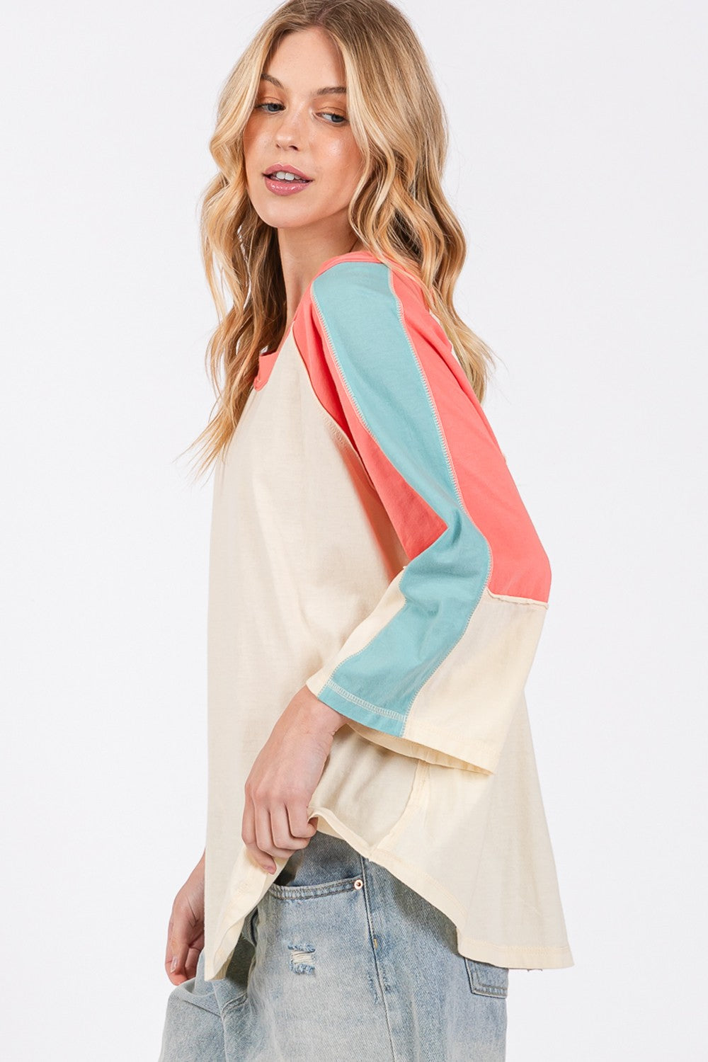 Color Block Curved Hem Top