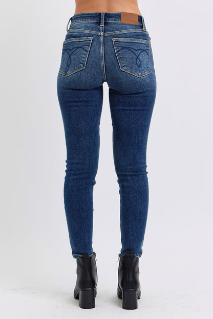 Judy Blue Full Size Run Mid-Rise Waist Skinny Jeans with Thermal Lining